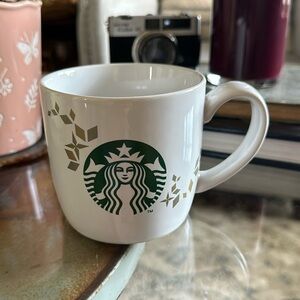 Starbucks collectors mug 2013 Holiday collection